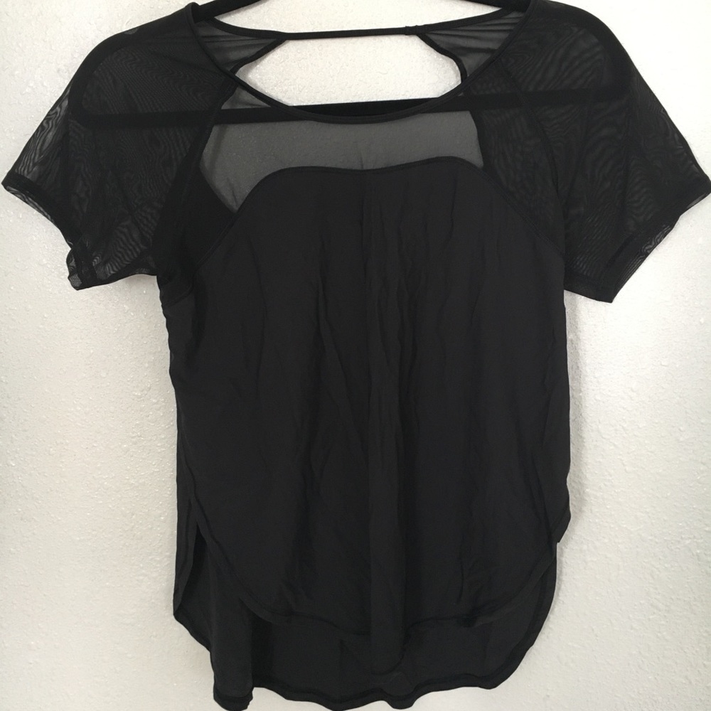 Lululemon T-Shirt
